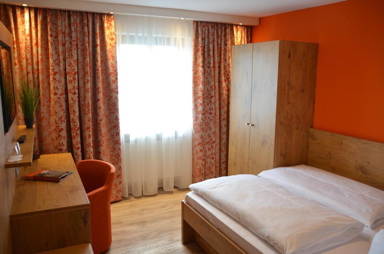 Hotel Bergwirt Herrieden Kültér fotó