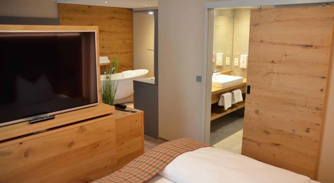 Hotel Bergwirt Herrieden Kültér fotó