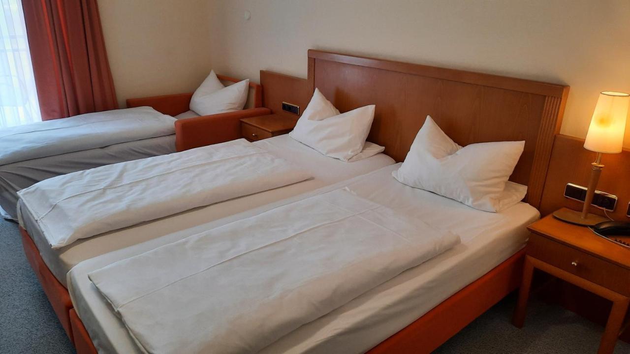 Hotel Bergwirt Herrieden Kültér fotó