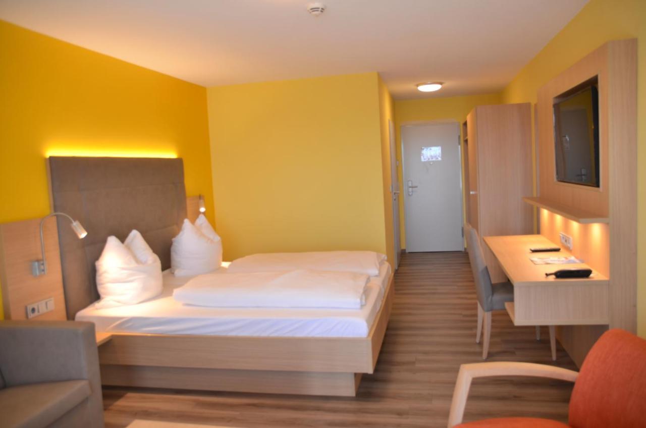 Hotel Bergwirt Herrieden Kültér fotó