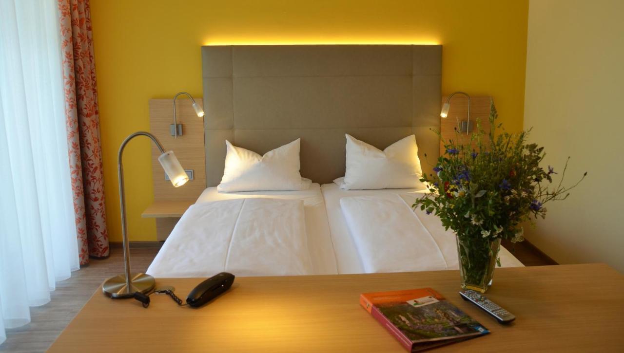 Hotel Bergwirt Herrieden Kültér fotó